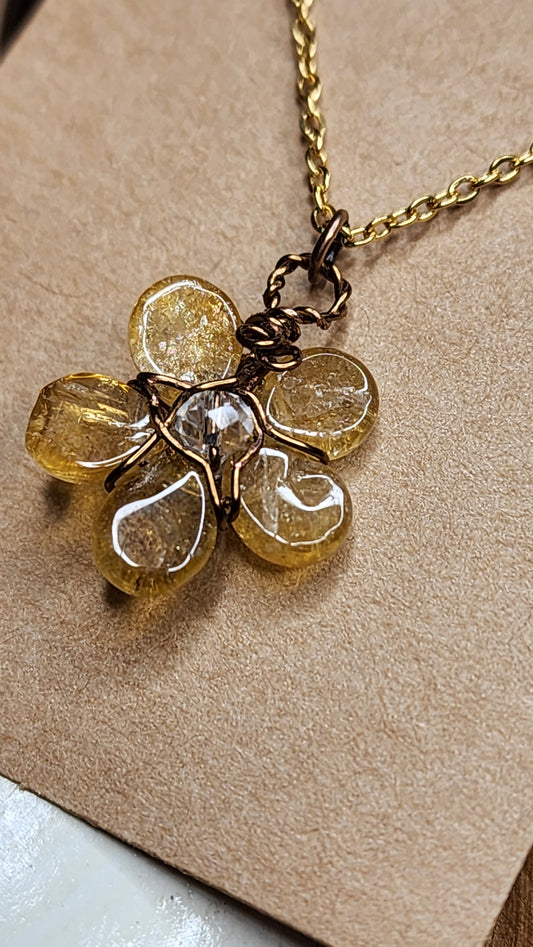 Yellow Tourmaline Flower Necklace ๐ผ