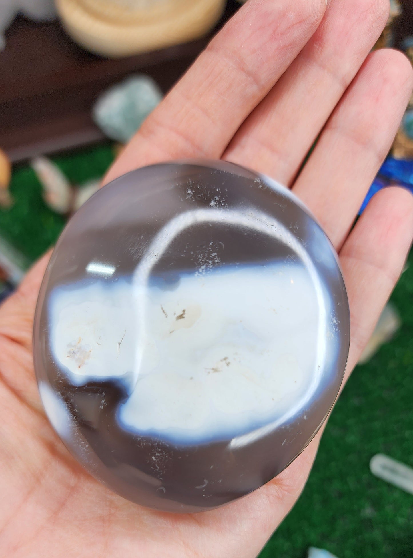 Orca Agate Palm Stone