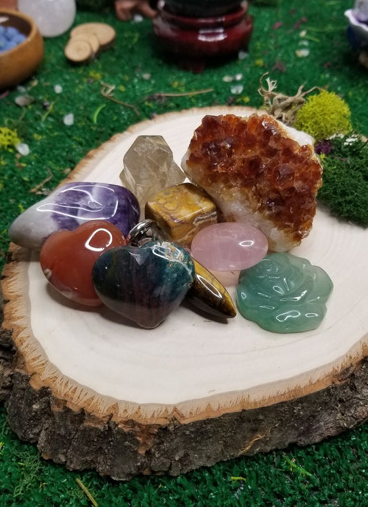 🧐 What do all of these crystals have in common??