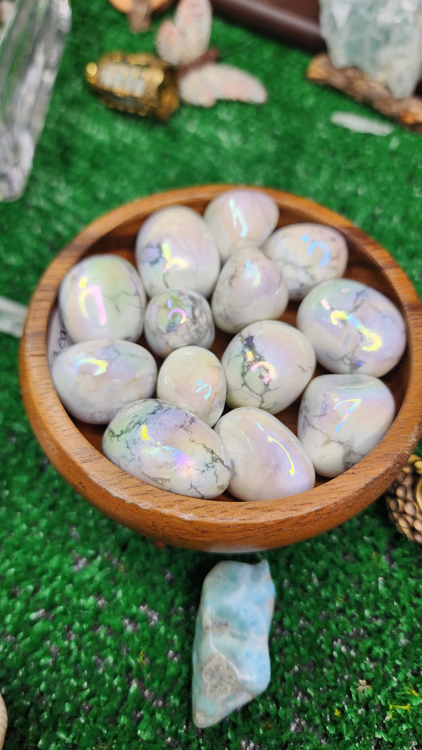 Aura Howlite Tumbles 💫