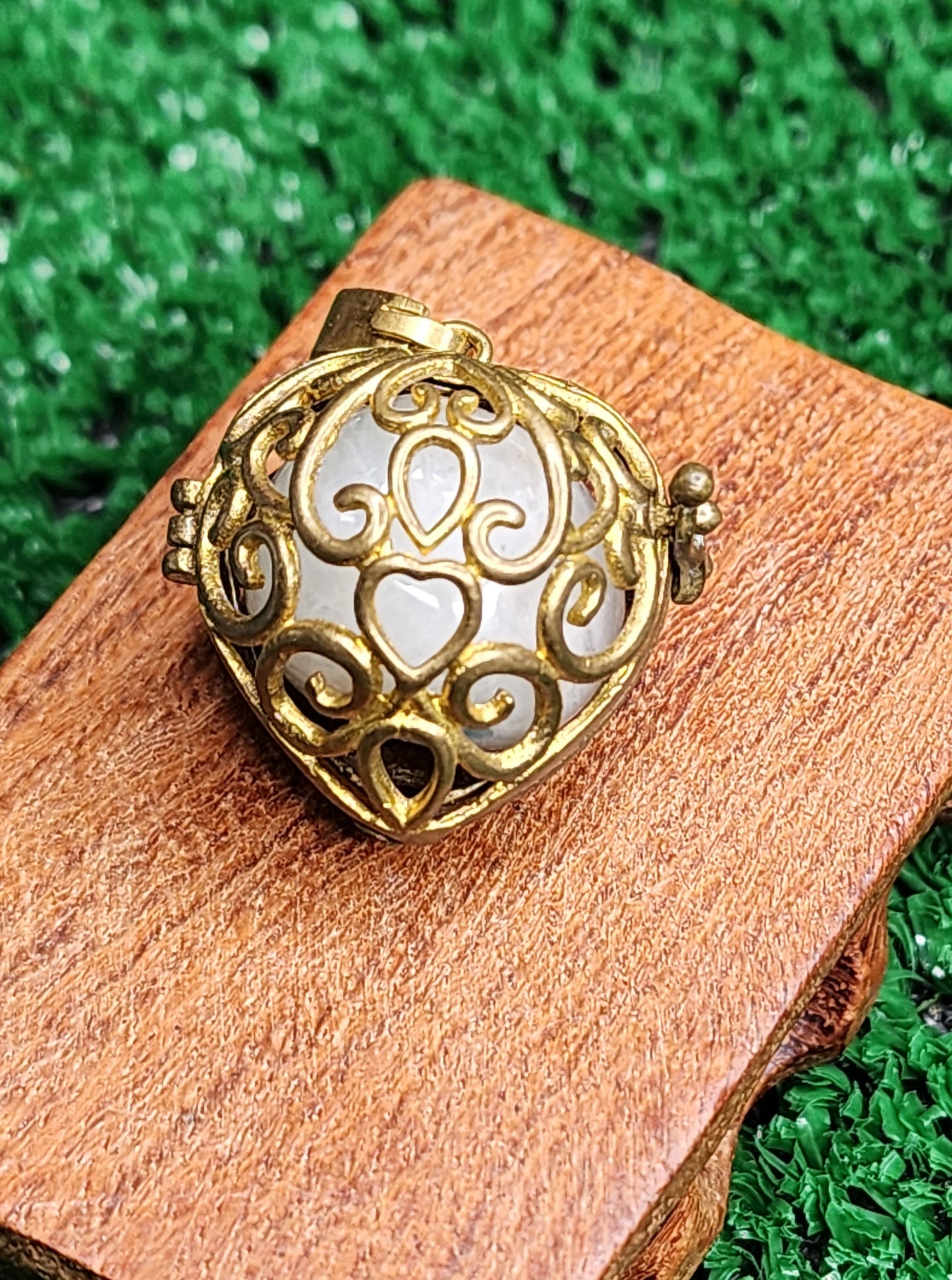 Copper Cages with Crystals