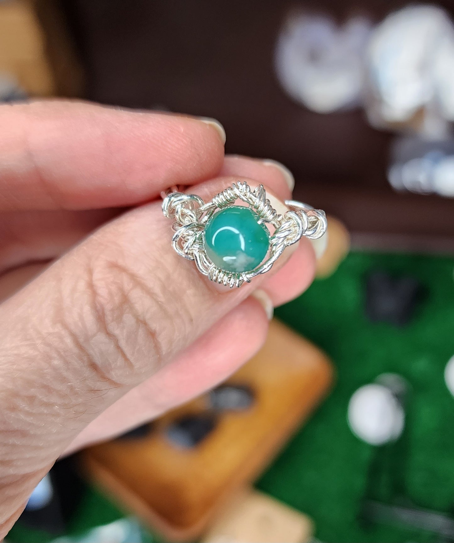 Green Flower Agate Twisted Wire Wrapped Ring 💚🌸