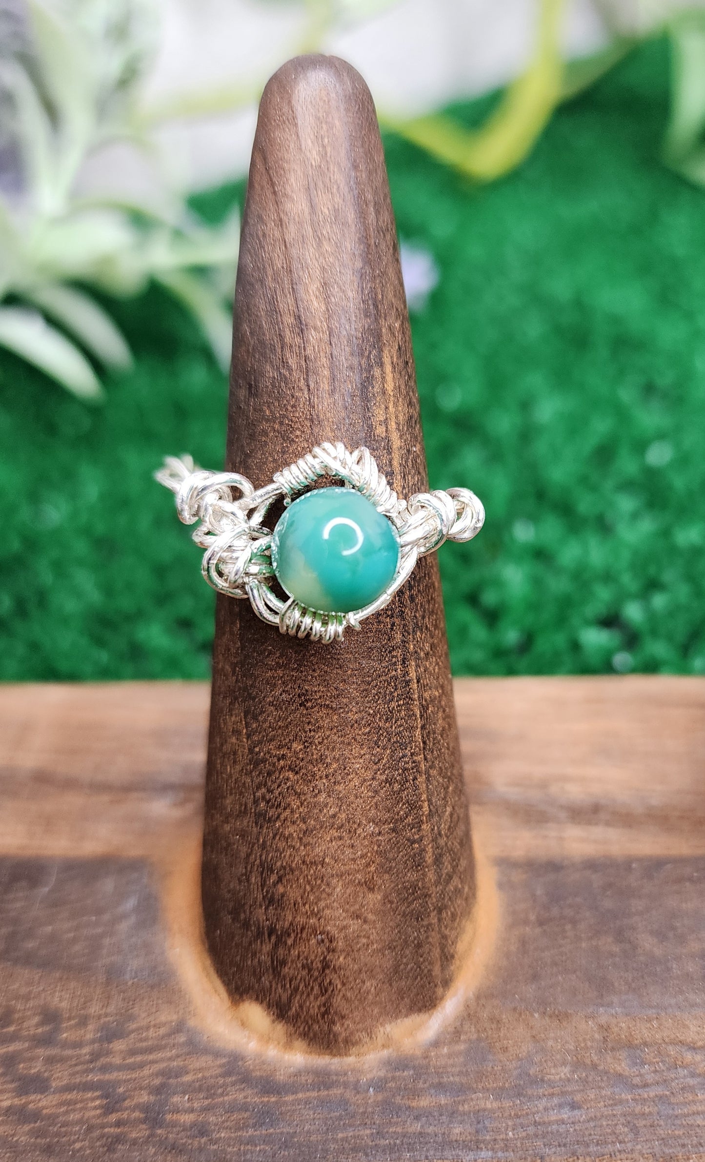 Green Flower Agate Twisted Wire Wrapped Ring 💚🌸
