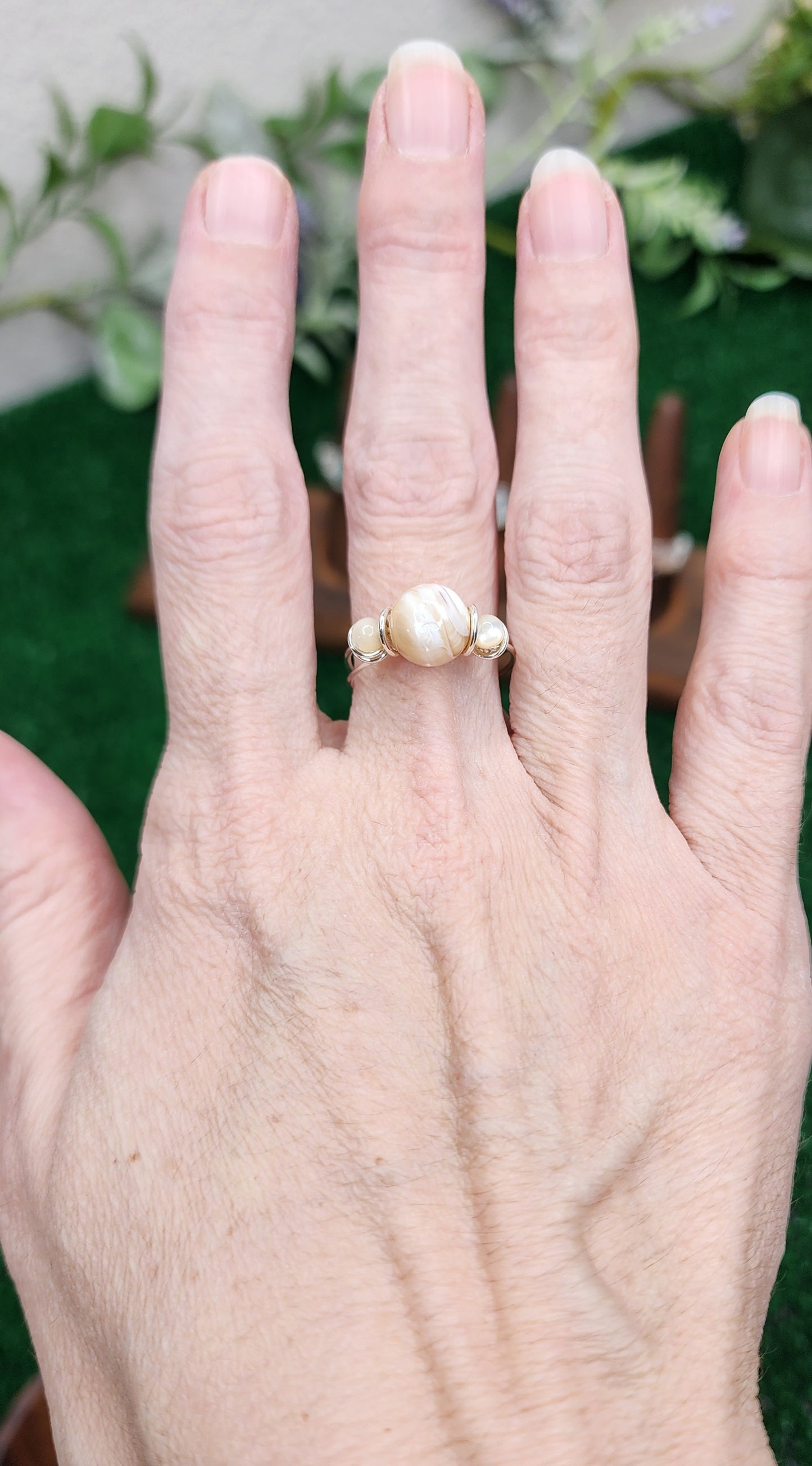Mother of Pearl Wire Wrapped Ring 🦪