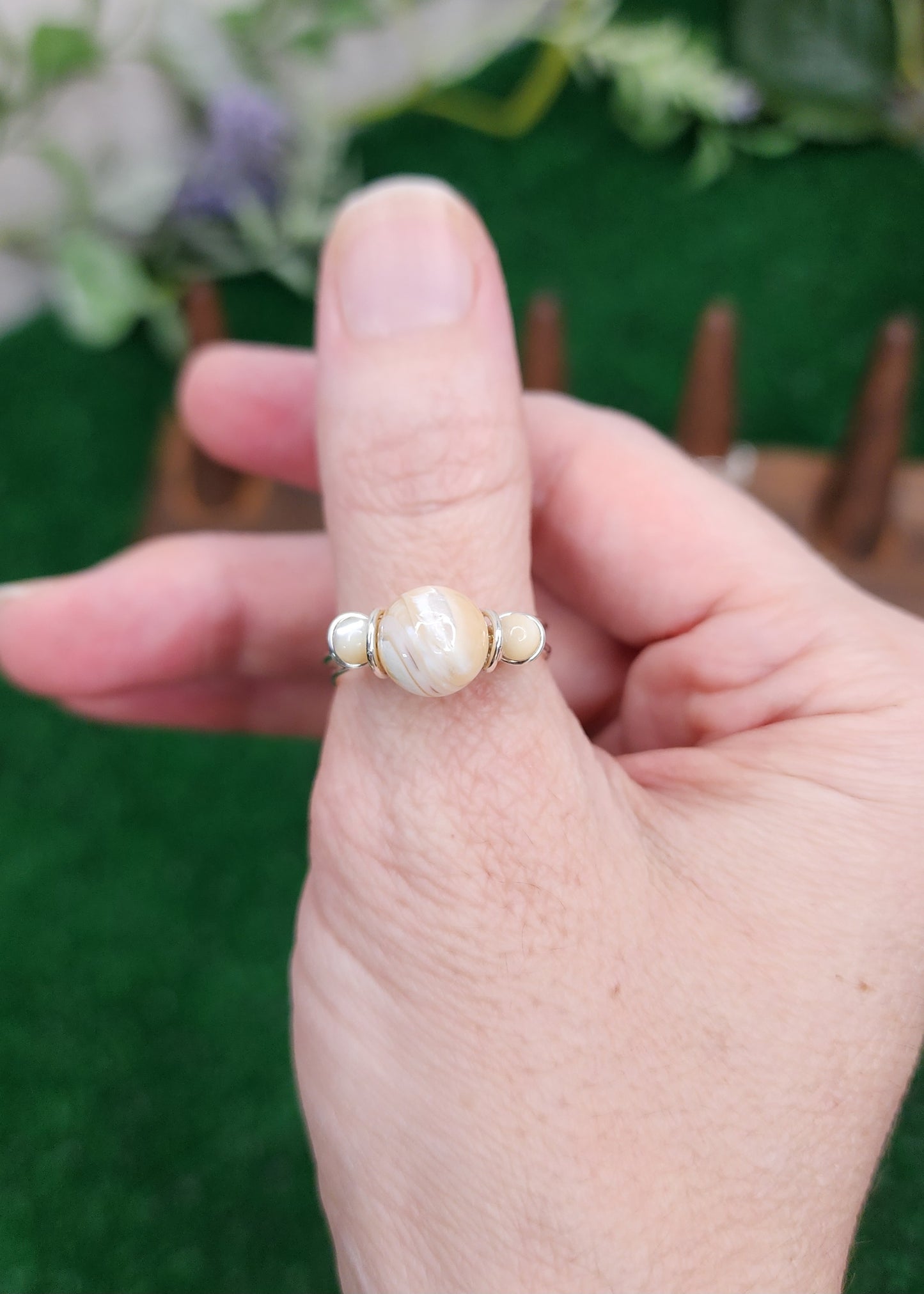 Mother of Pearl Wire Wrapped Ring 🦪