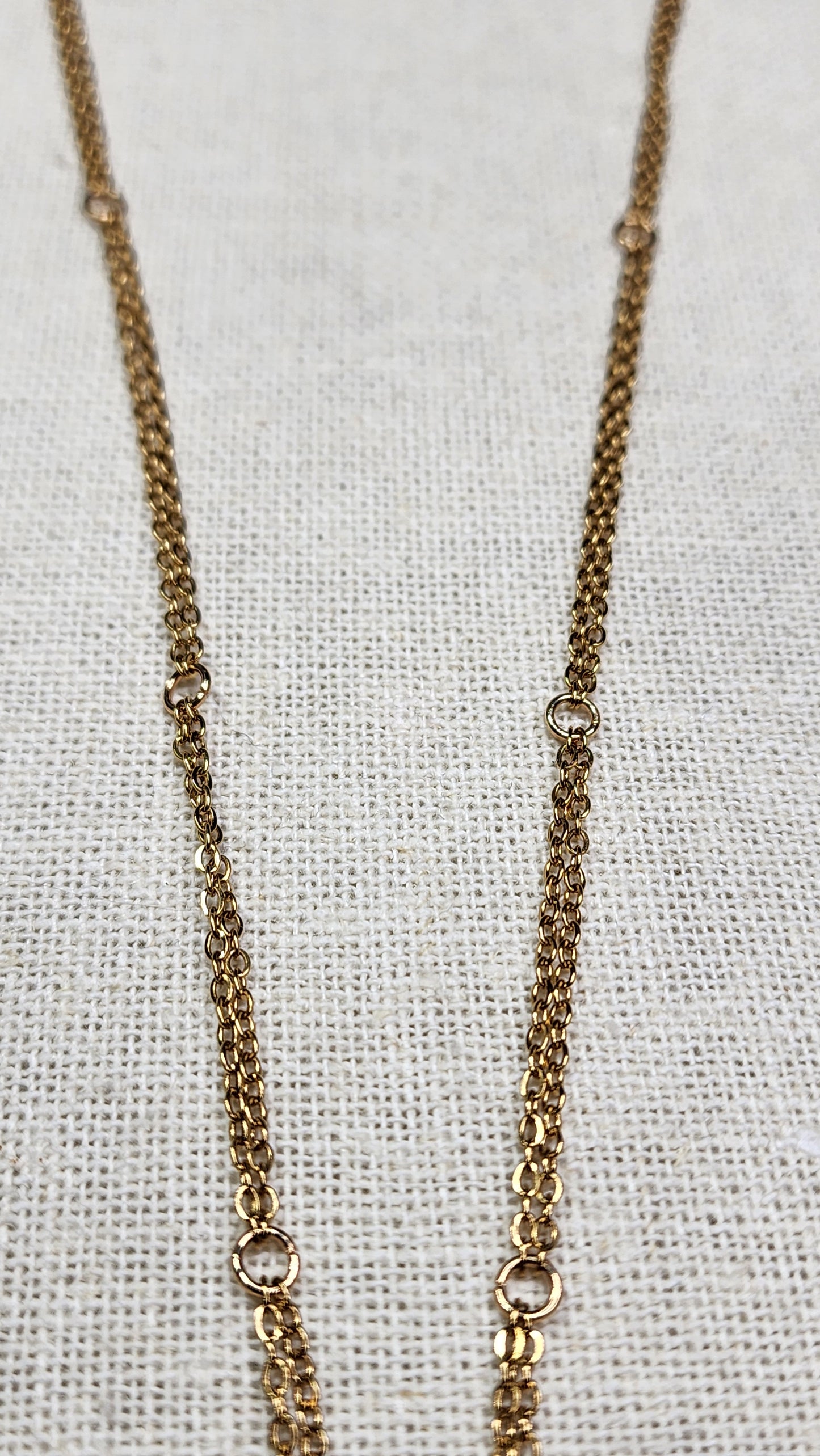 The Gardenia Style Necklace with Amethyst Crescent Moon