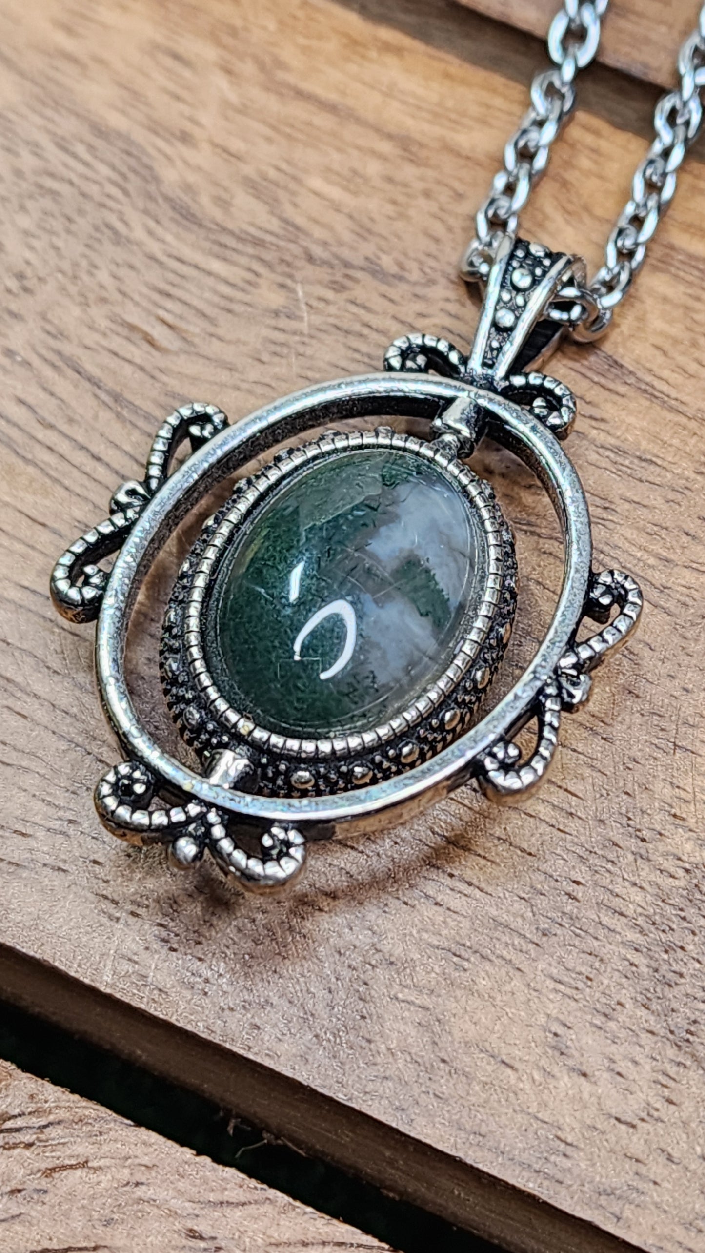 The Sabrina Spinner Necklace w/ Moss Agate