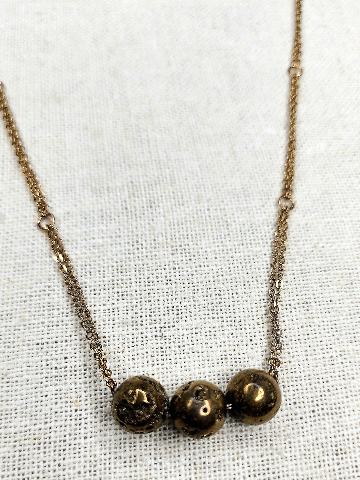 The Gardenia Style Necklace with Golden Druzy Agate
