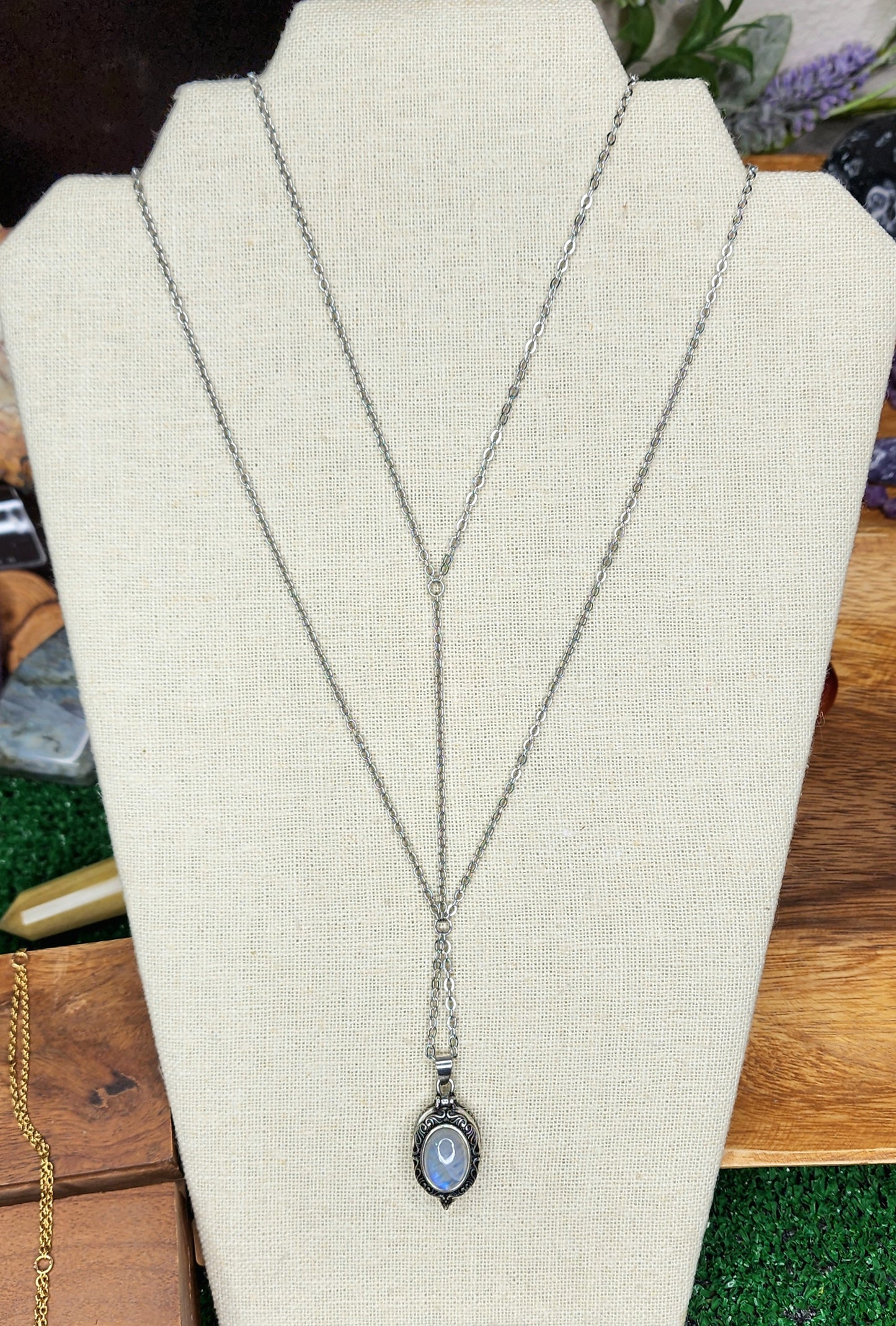 The Belle Style Necklace w/ Moonstone Locket