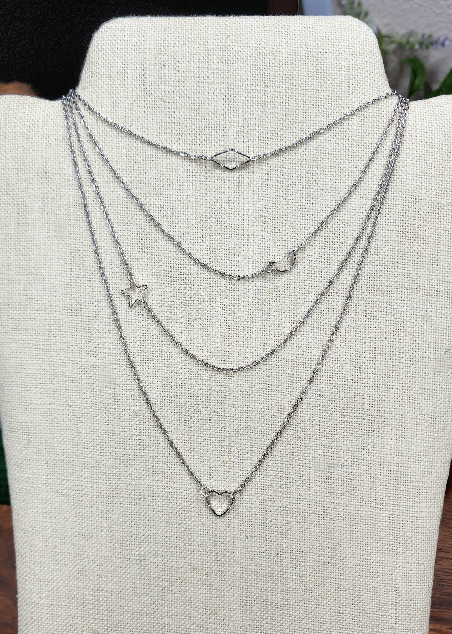 The Audrey Style Necklace